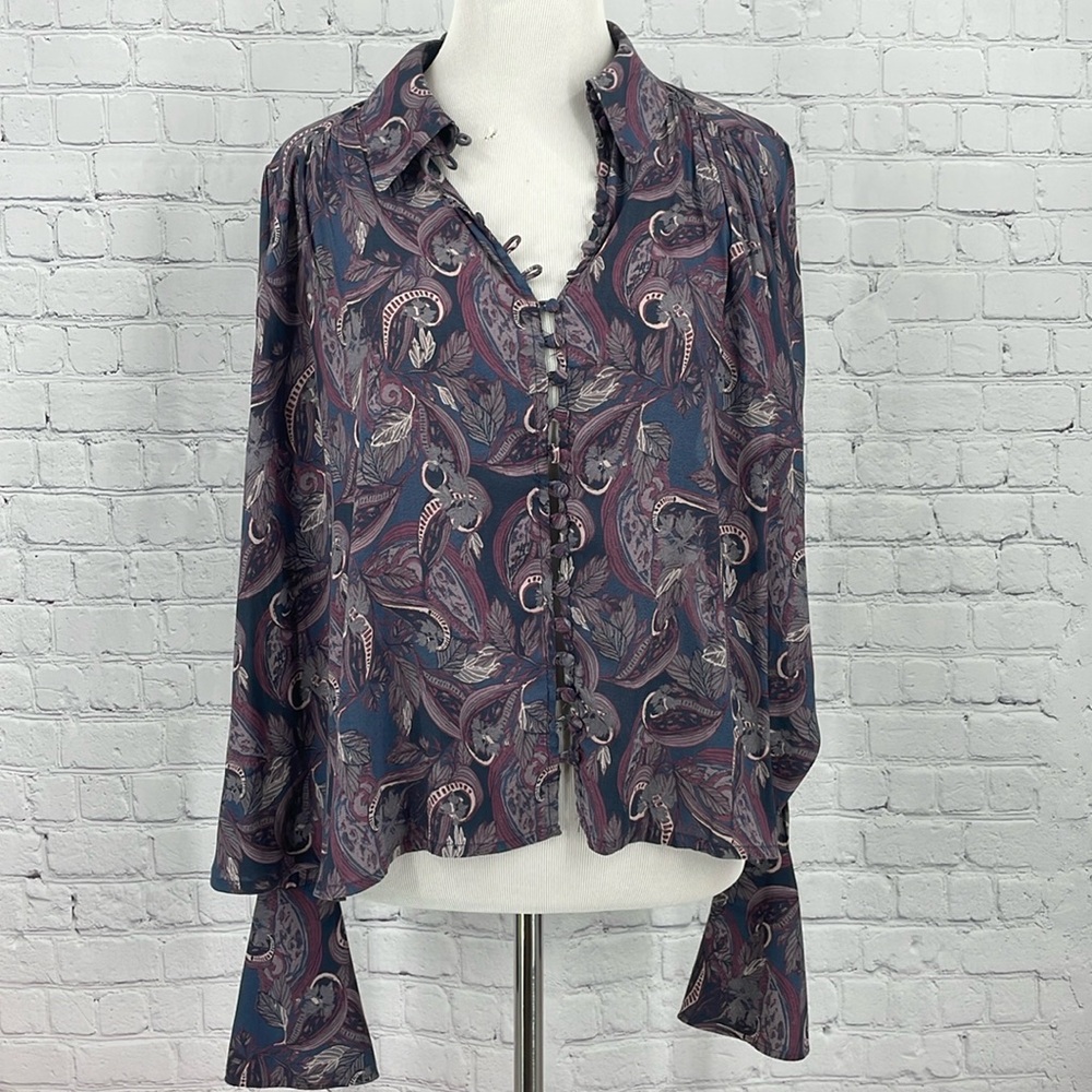 Paisley Flowy 70’s Free People XS Purple Oversized Collared